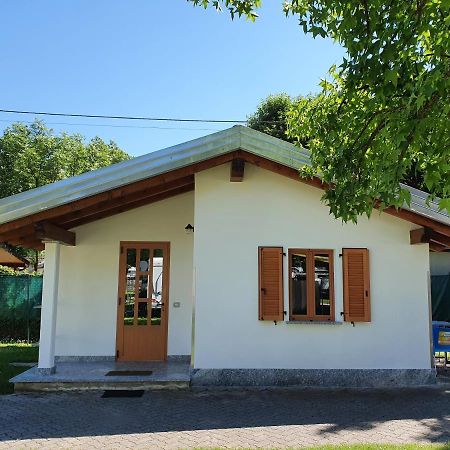 Bungalows In Camping Solarium โดมาโซ ภายนอก รูปภาพ